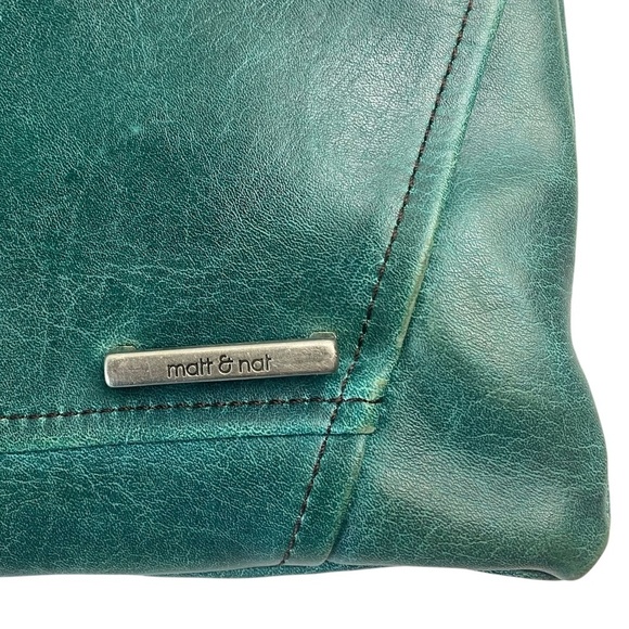 MATT & NAT Oversized Messenger Crossbody Shoulder bag Vegan Leather in Green - Picture 3 of 7